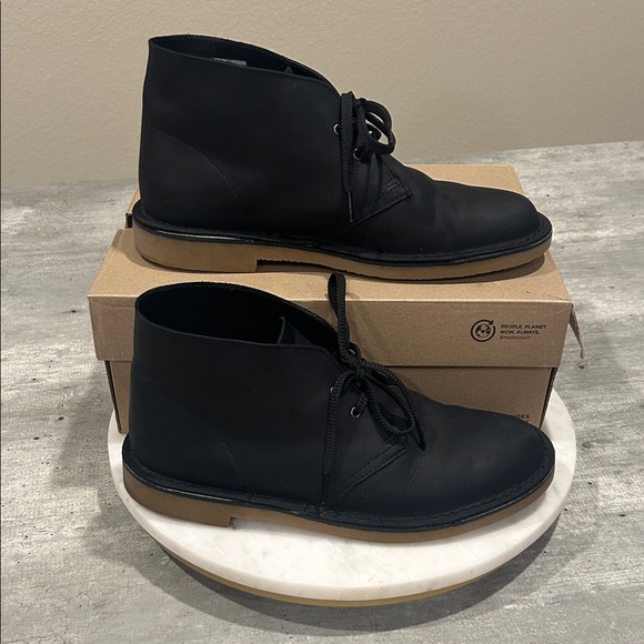 Clarks Black Leather Chukka Boots for Men size 9 - Picture 1 of 13